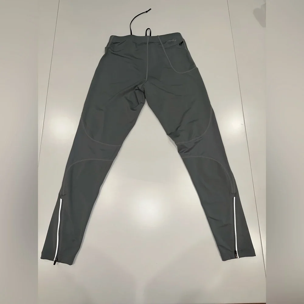 Nike dri-fit tights - great condition - Picture 2 of 4